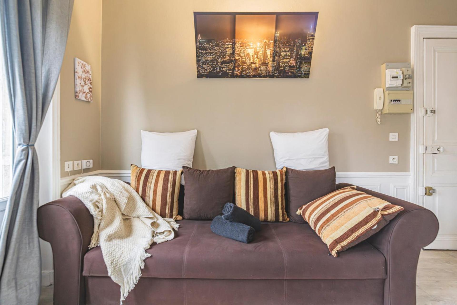 Taittinger 511 Apartment Reims Exterior photo