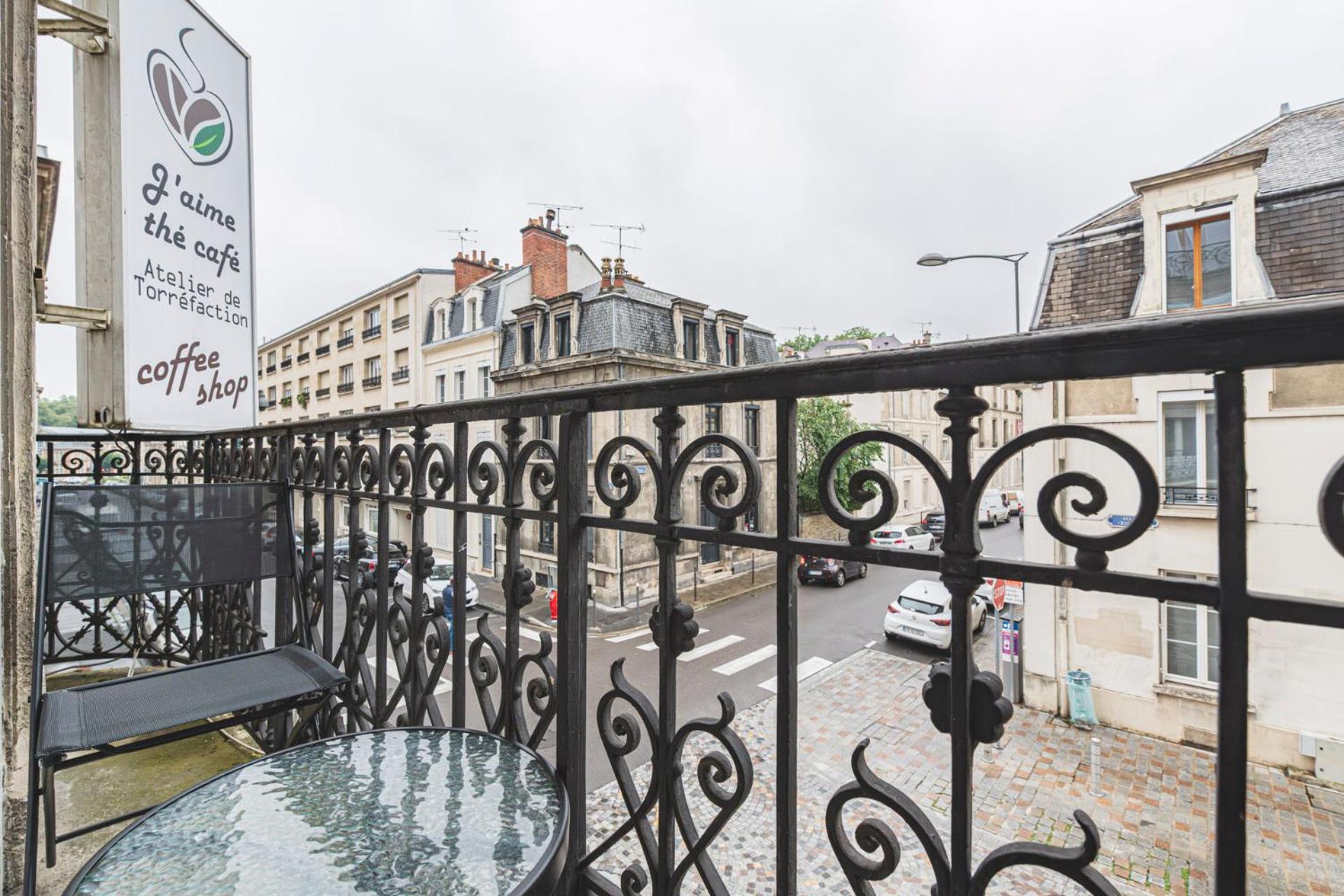 Taittinger 511 Apartment Reims Exterior photo